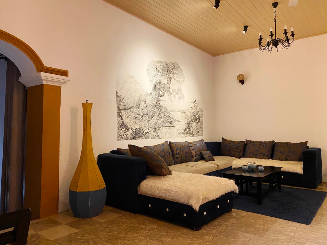 Colonial Residence